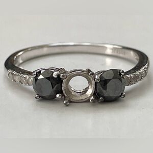 OFFERS WELCOMED Genuine Black Diamond 925 Semi-Mount with side diamonds sz 8.25